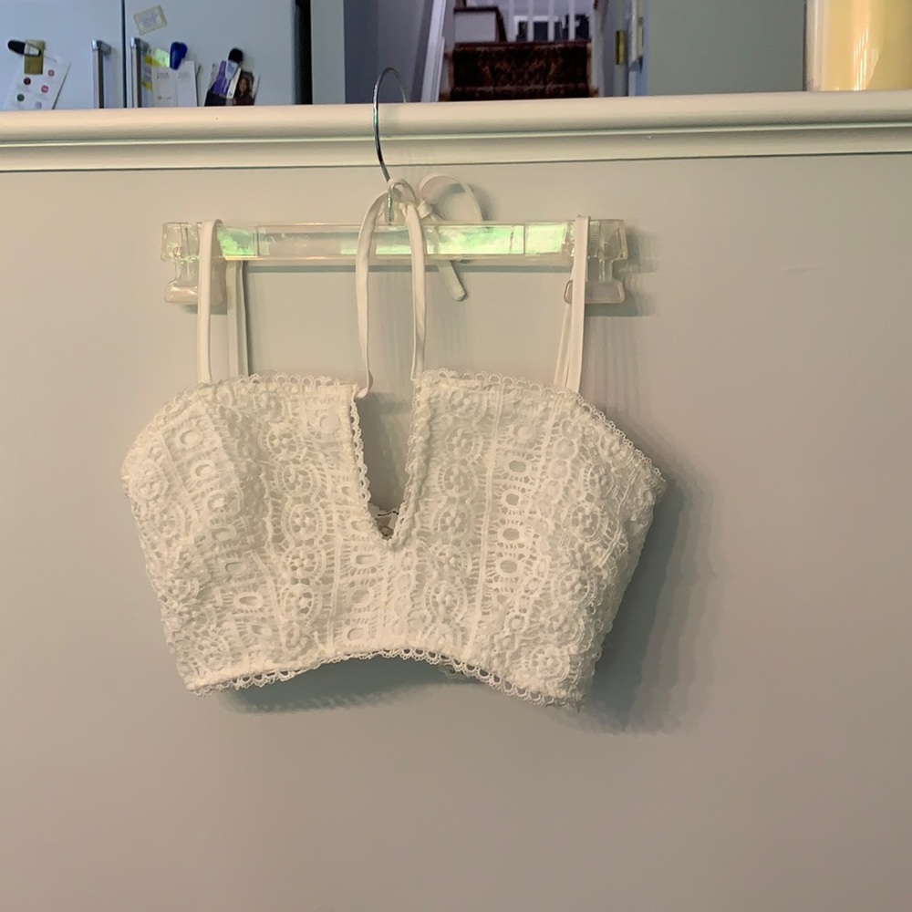 Women’s small superdown lace crop top
